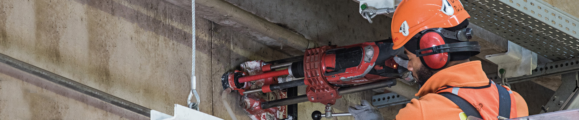 Intervento con carotatrice per la messa in sicurezza di un trave prefabbricato