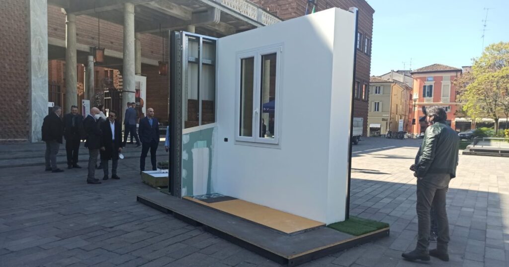 rivestimento esterno del centro