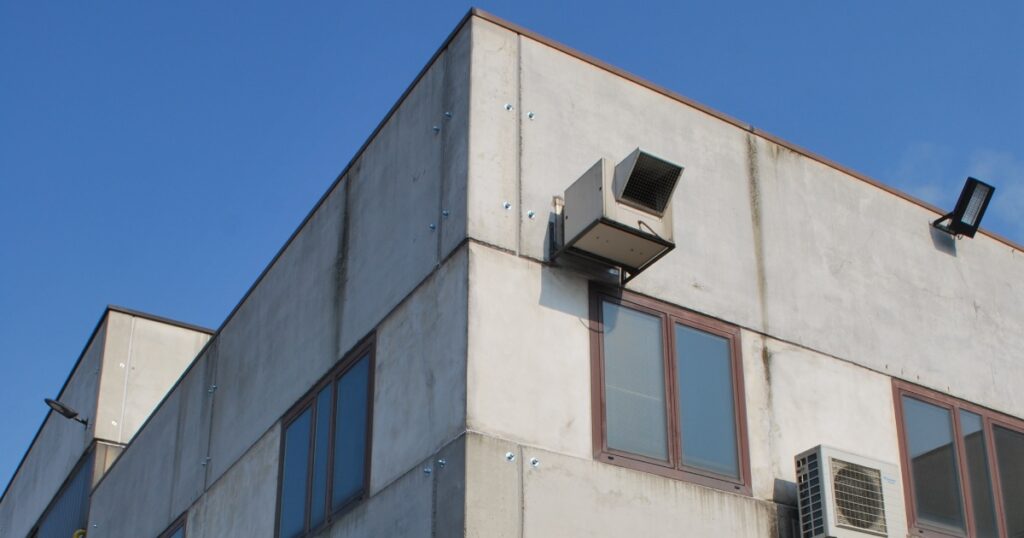 secondo piano di un azienda sopraelevata